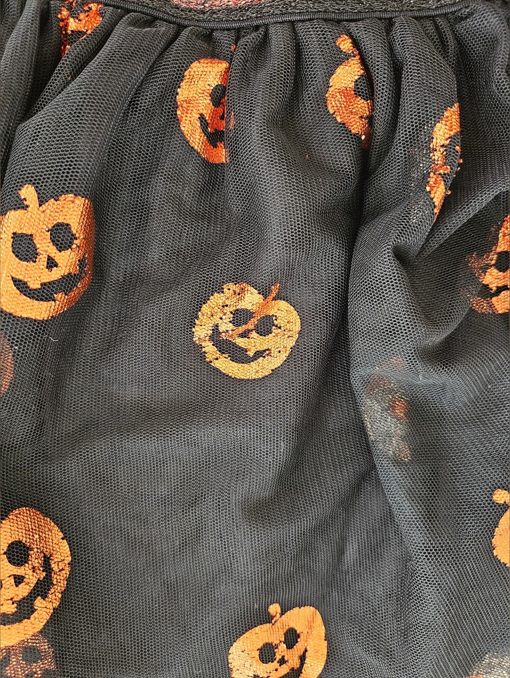 Celebrate Halloween Black Tulle Skirt with Orange Metallic Pumpkins Size 6-6X - Picture 3 of 4